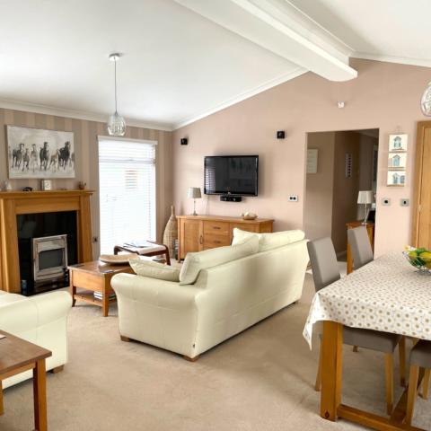 Lodge2 Int Kitchen2