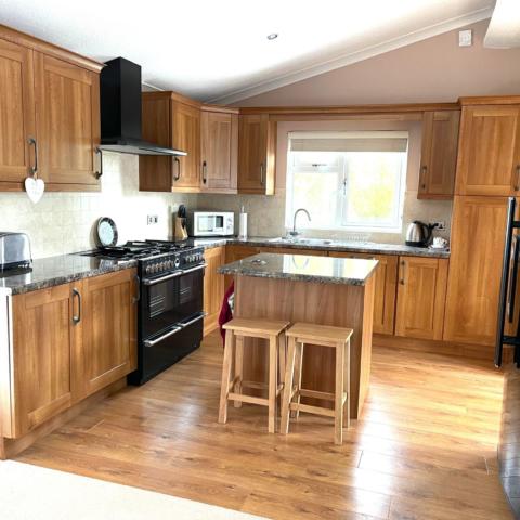 Lodge2 Int Kitchen4